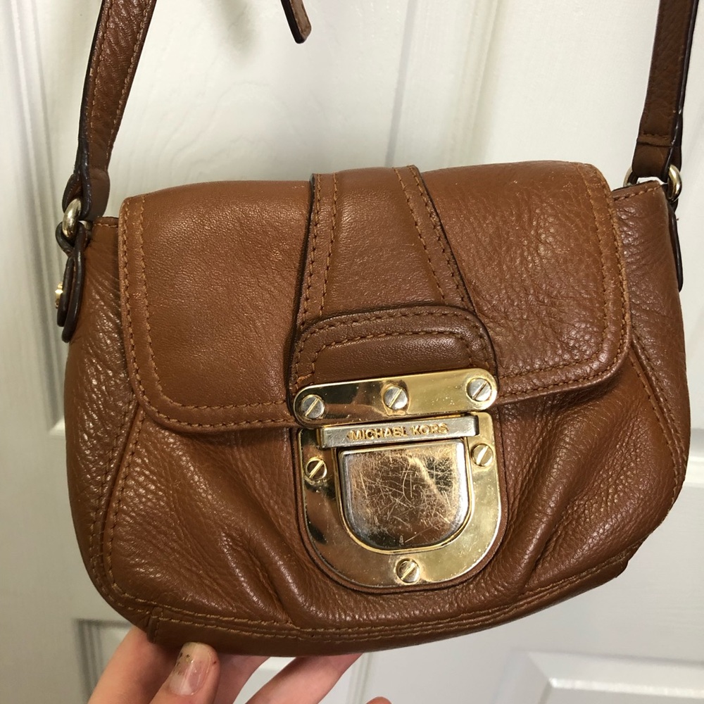 Michael Kors “Charlton” Leather Crossbody Purse